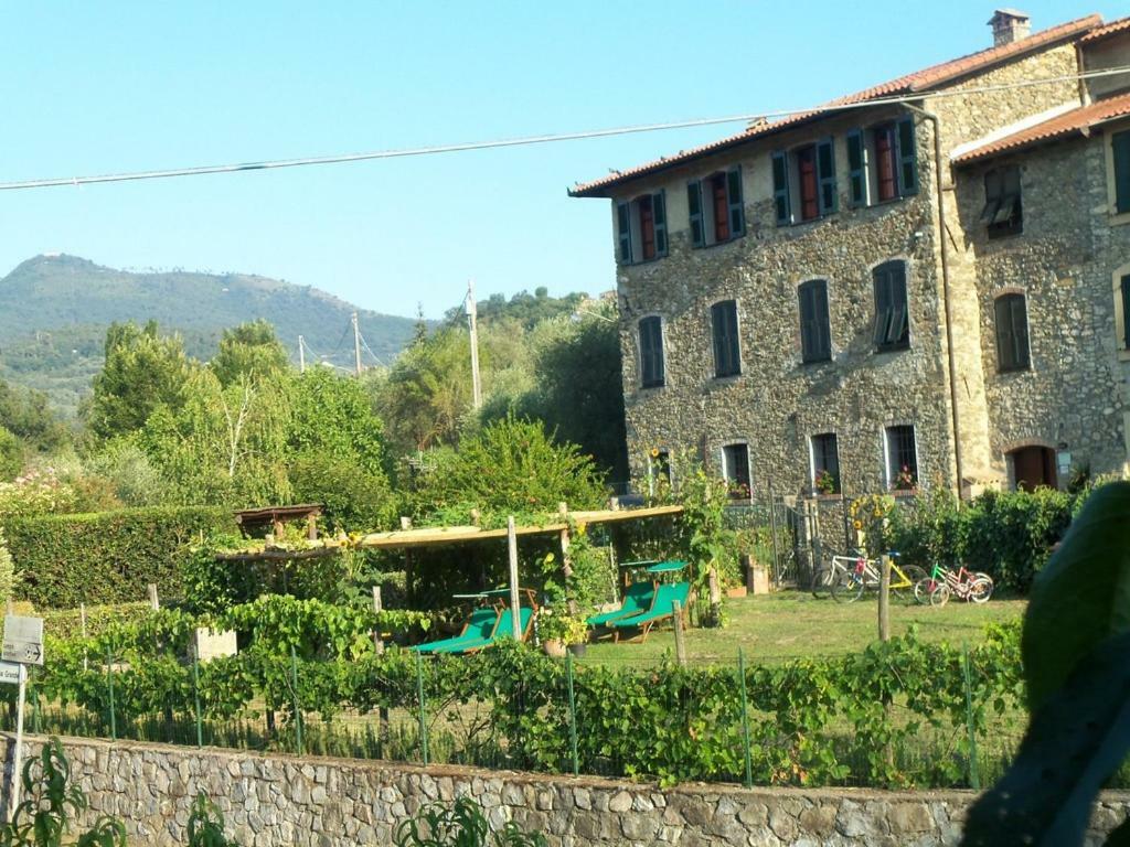 Вилла Agriturismo A Veggia Vigna Гарленда Экстерьер фото