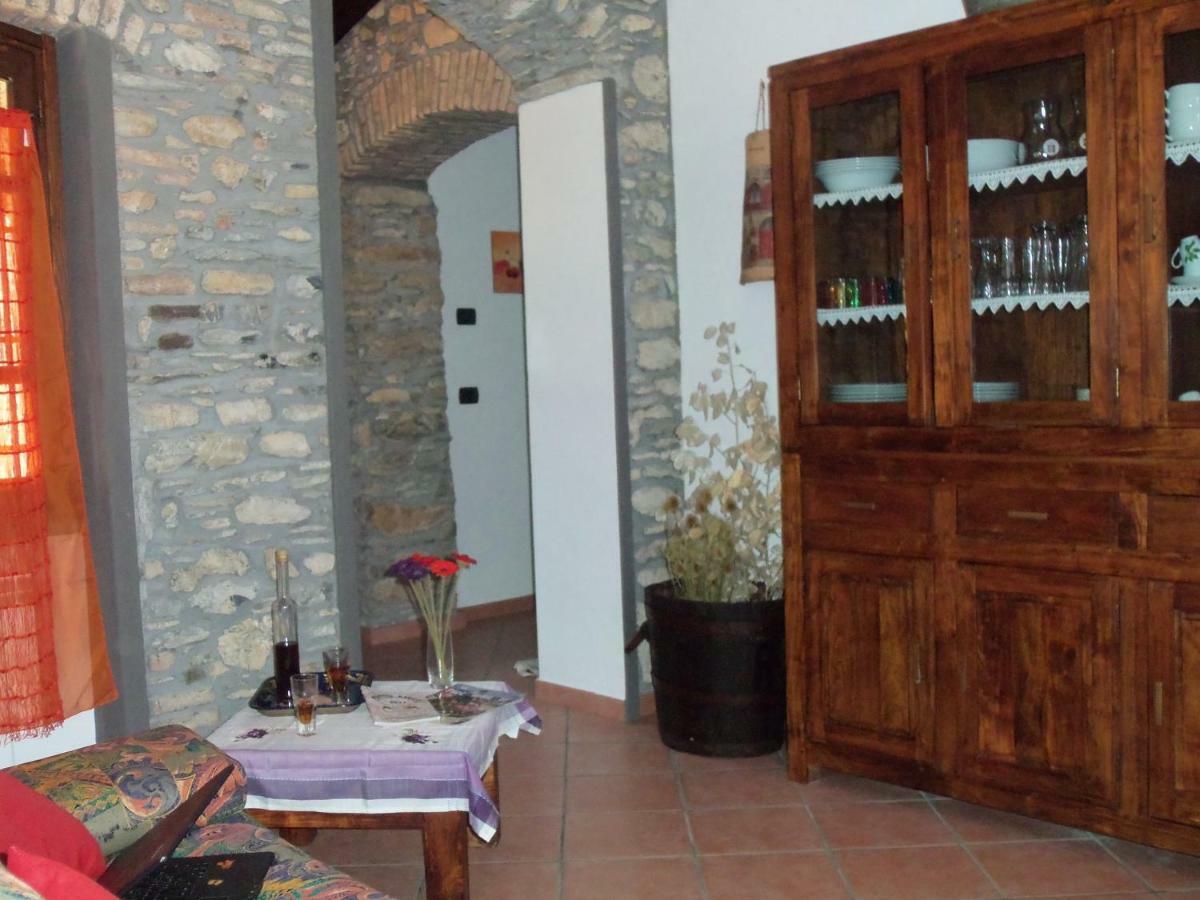 Вилла Agriturismo A Veggia Vigna Гарленда Экстерьер фото